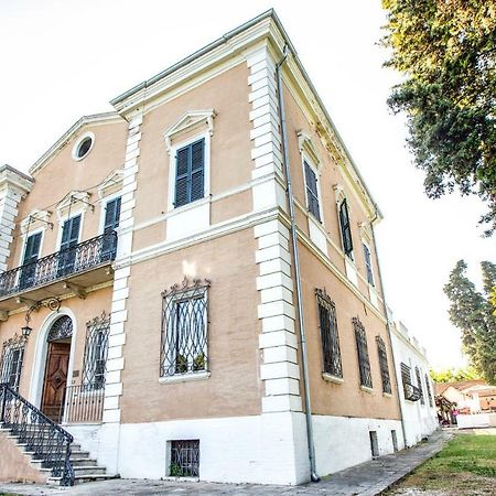 Tenuta Villa Colle Sereno Монтемарчано Екстериор снимка