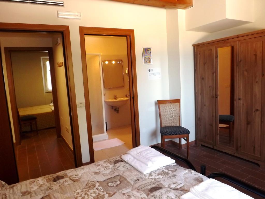 Tenuta Villa Colle Sereno Монтемарчано Екстериор снимка