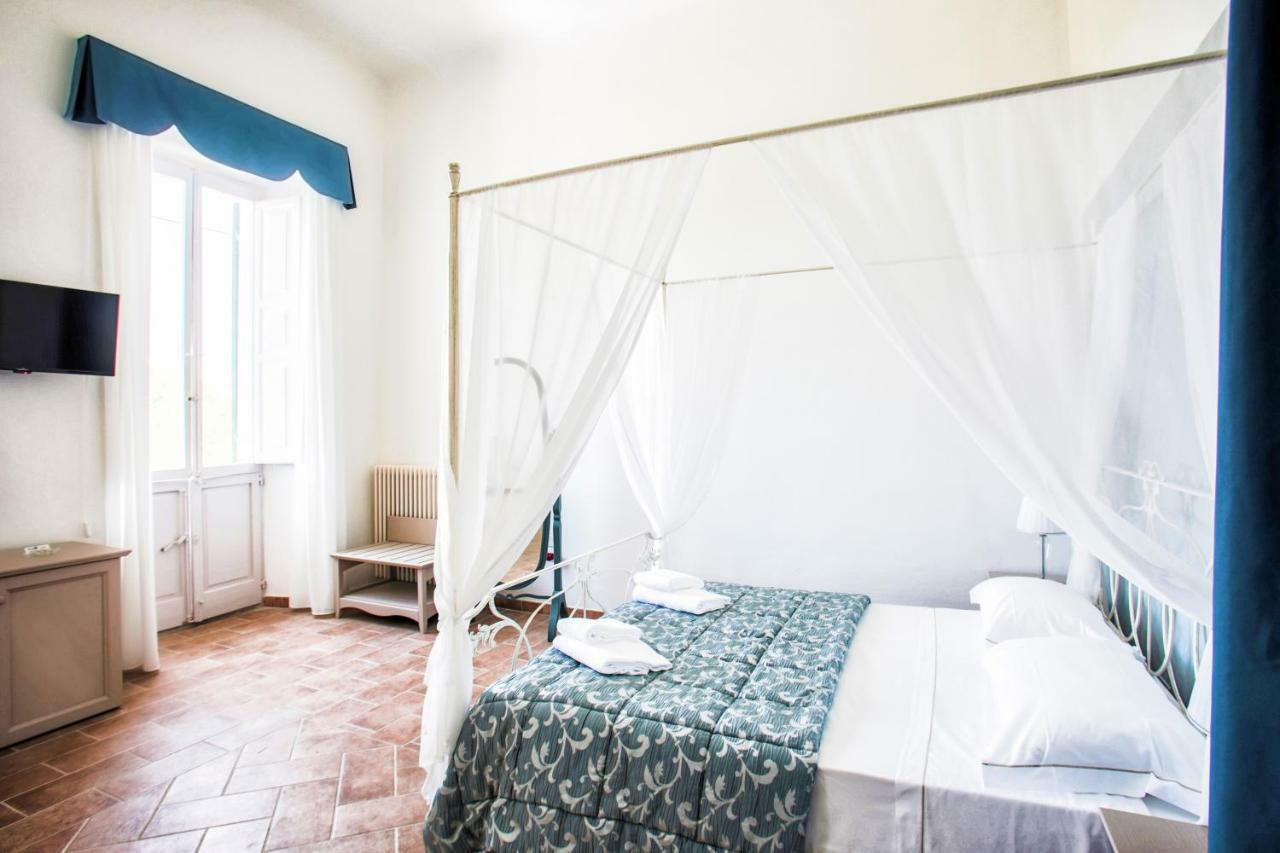 Tenuta Villa Colle Sereno Монтемарчано Екстериор снимка